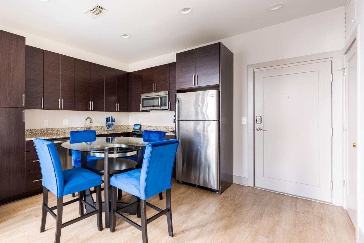 Luxury Inner Harbor Apartment Baltimore Exterior foto